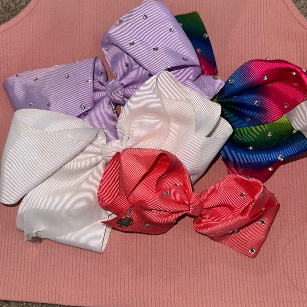 JoJo Bow 4 Bows
